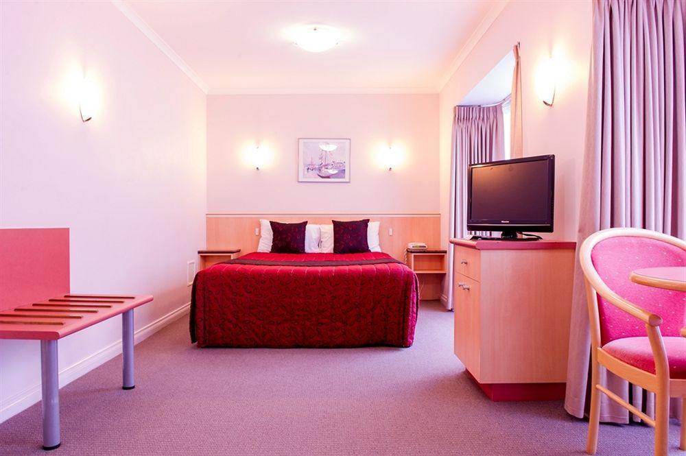 The Waverley International Hotel Glen Waverley Buitenkant foto